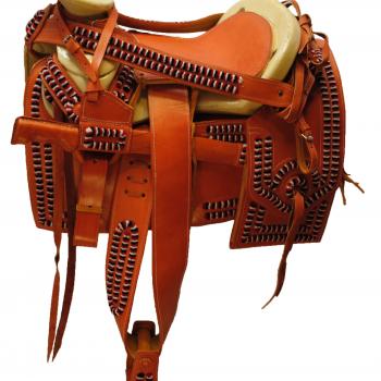 TRADITIONAL CHARRO LEATHER SADDLE WITH MACHETE Tradicional Montura Charra de Cuero con Machete