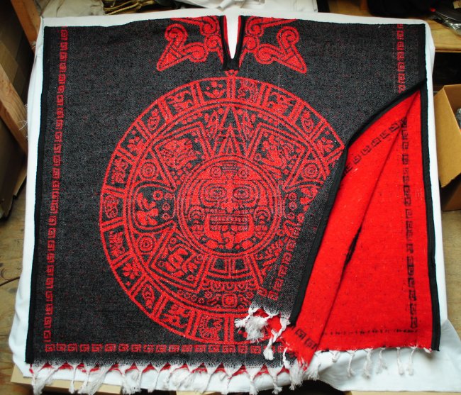 PONCHO WOOL REVERSIBLE Poncho Gaban De Lana Reversible