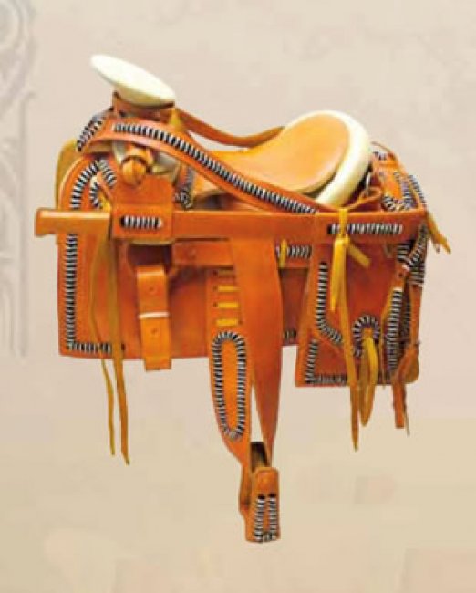 TRADITIONAL CHARRO LEATHER SADDLE WITH MACHETE Tradicional Montura Charra de Cuero con Machete